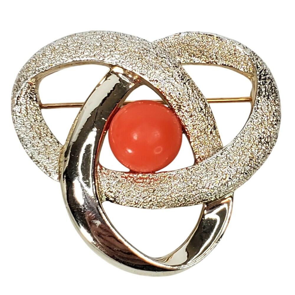 Vtg Sarah Coventry Brooch Coral Color Atomic Design Textured Gold Tone Pin